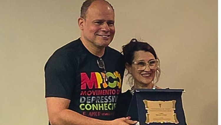 REGINALDO TRIDADE: Idealizador de movimento antidepressão em RO ganha prêmio literário internacional