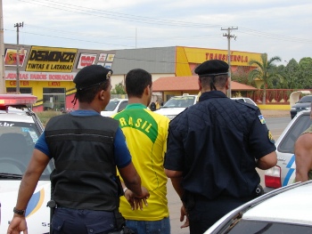 Repórter fotográfico do Estadão é atropelado quando registrava acidente