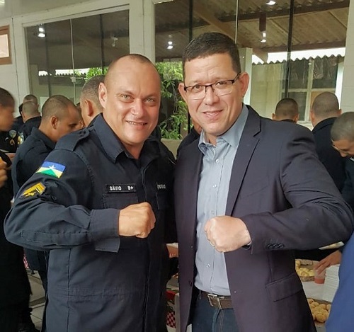 HOMENAGEM: Policiais militares organizam café da manhã para governador eleito