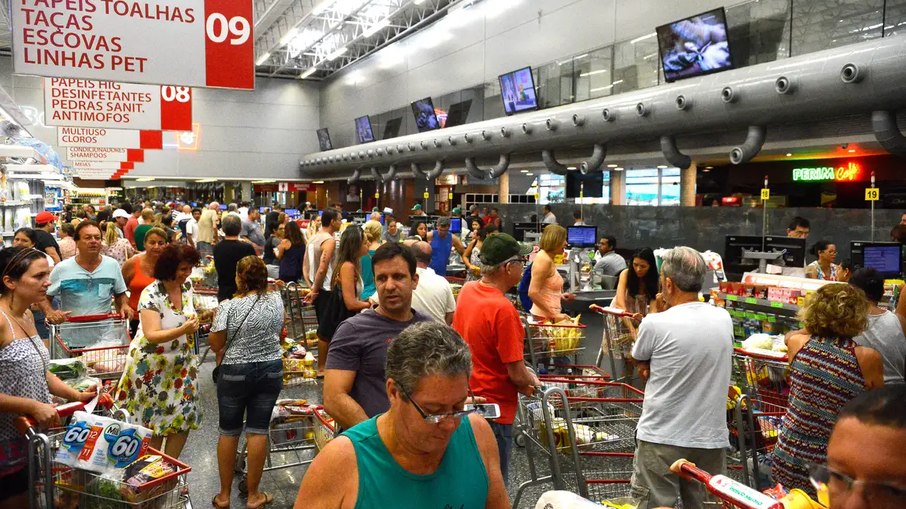 NESTA SEGUNDA: Nova regra para trabalho em feriados passa a valer