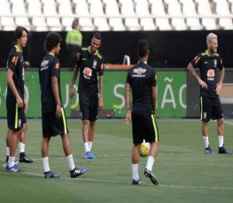 Seleção Brasileira encara a Colômbia em amistoso para ajudar Chapecoense