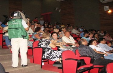 Intenso debate marcou a apresentação do trailer do documentário Caçambada Cutuba