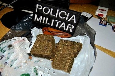 Apenado é preso com meio quilo de droga em bairro na capital