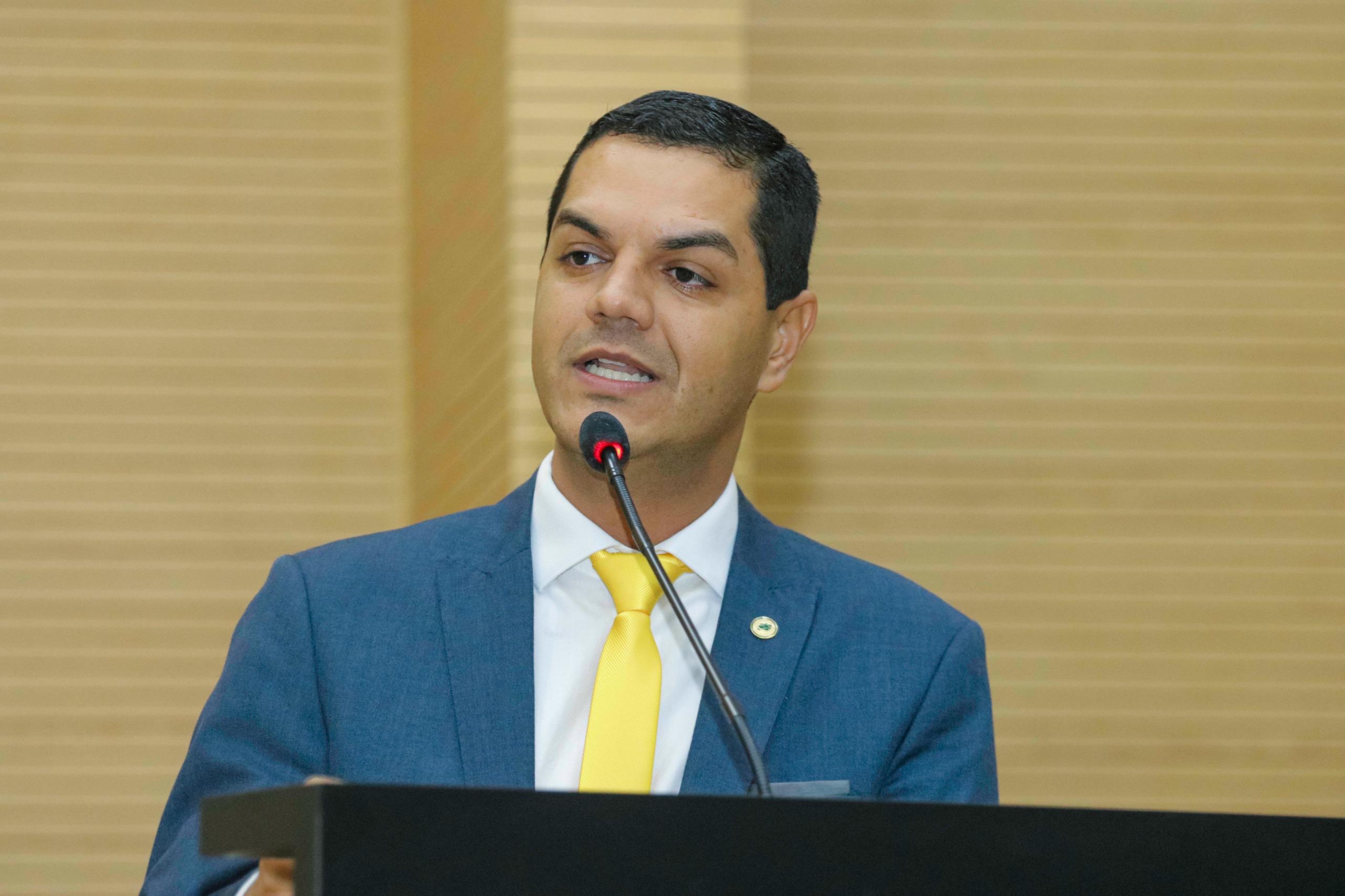 CÁSSIO GÓIS: Deputado é eleito 2º Secretário da Mesa Diretora da ALE 