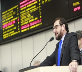 Laerte Gomes indica construção de ponte sobre o rio Riachuelo