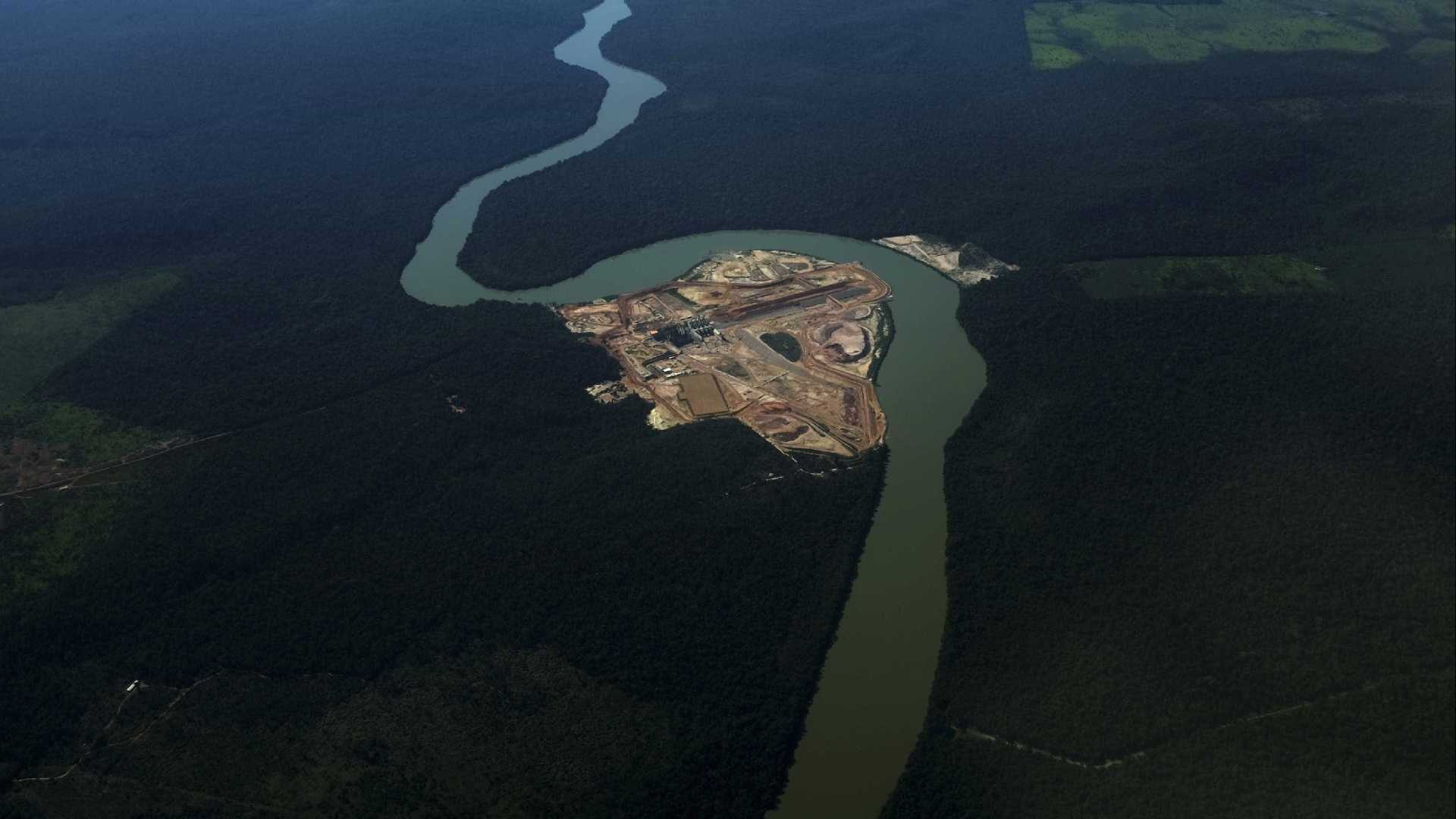 AMAZÔNIA: Homem morre após batida de barco durante gravação de série global