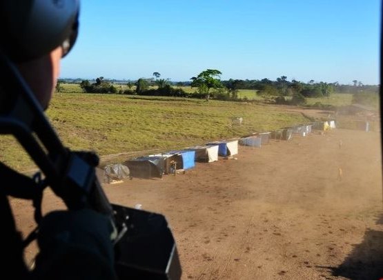 Helicóptero do NOA é novamente alvo de tiros em fazenda invadida