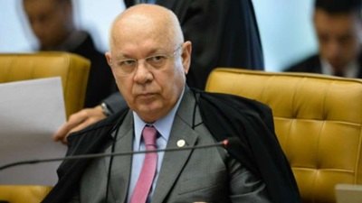 Teori manda para Moro investigação sobre Lula e anula escuta
