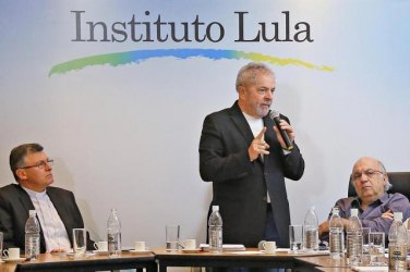 PF quer investigar Instituto Lula