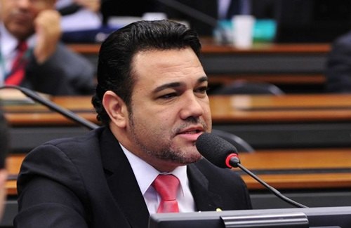 STF abre inquérito para investigar deputado Marco Feliciano