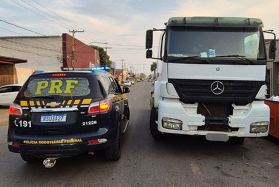 VEÍCULO ADULTERADO: PRF apreende caminhão adulterado durante a Operação Echo Norte