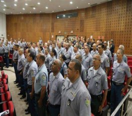 CURSO DE FORMAÇÃO: Alunos denunciam vazamento de gabarito antes do término de prova