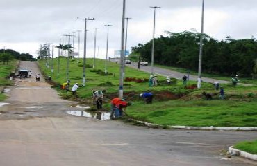 Prefeitura de Monte Negro investe em limpeza pública e urbanismo