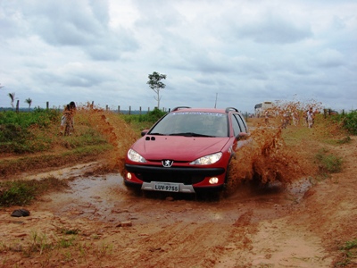 ESCAPADE 206 - Lançamento da Peugeot é testado na Serra dos Pacaás na Fronteira com a Bolívia