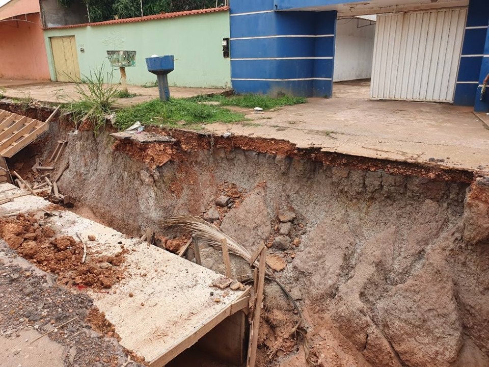 VÍDEO: Obra parada da Prefeitura de Porto Velho no Flamboyant corre risco de desabar