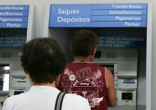 IMPOSTO DE RENDA - Penúltimo lote de restituições é depositado nesta quarta