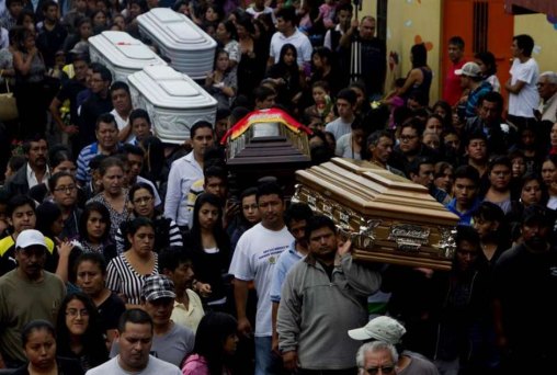 Guatemala: sobe a 131 nº de mortos por deslizamento de terra