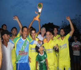 Deputado Airton prestigia final do 1º Ruralzão de Futebol Sete