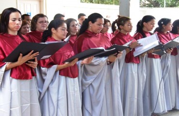 Servidores do João Paulo-II e Igreja Wesleiana  apresentam coral de natal  para os pacientes  