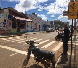 Sinal amarelo para o trânsito de Porto Velho