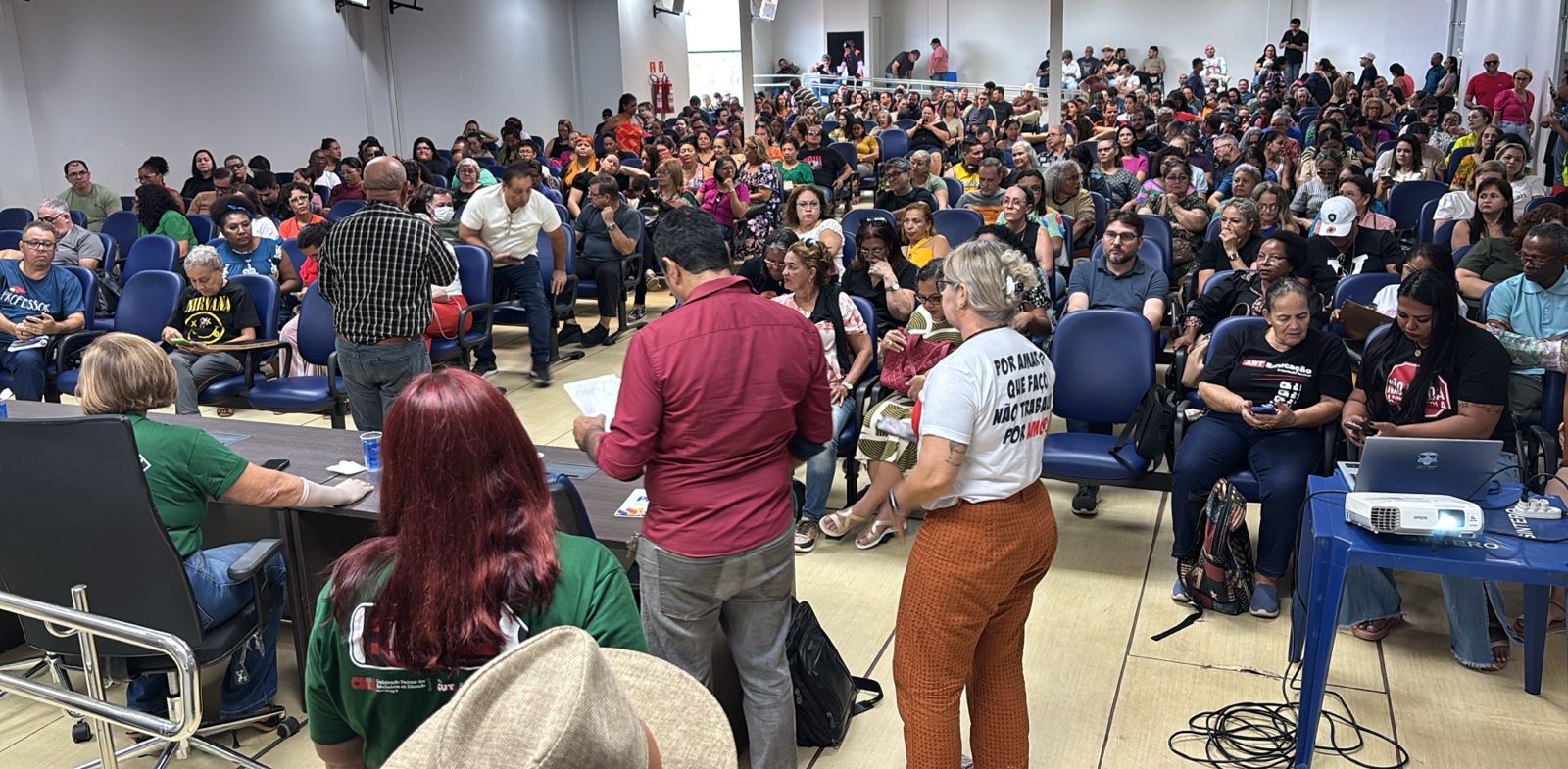 EDUCAÇÃO: Professores confirmam greve e Seduc repete justificativa