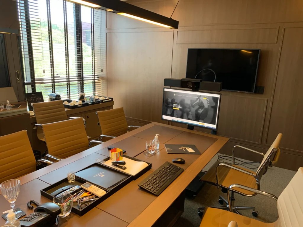 CASAL DE ADVOGADOS: Mulher invade escritório de advocacia e tenta tirar a vida do marido 