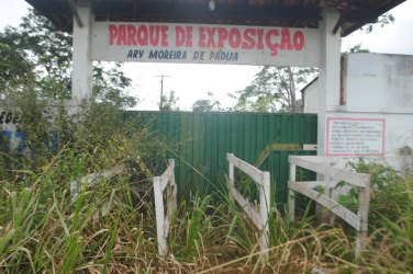 Parque de Exposição está abandonado