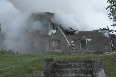 Incêndio em hospital psiquiátrico mata mais de 30