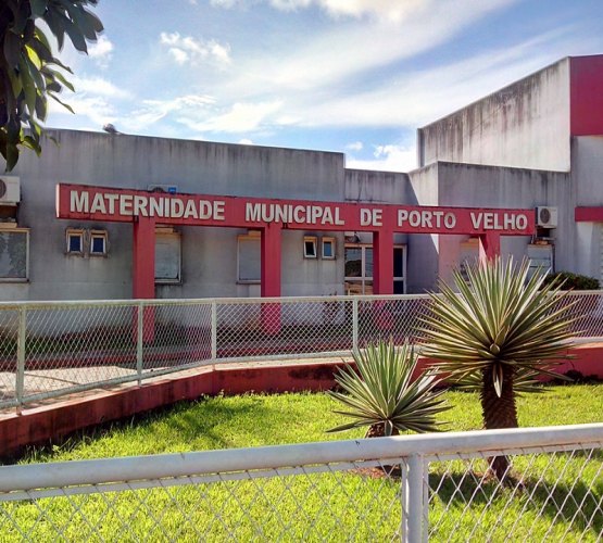 TRANSTORNO - Problema em bomba deixa maternidade municipal sem água 