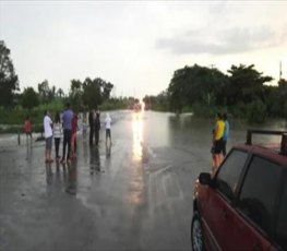 Forte chuva causa alagamentos e RO-470 é interditada