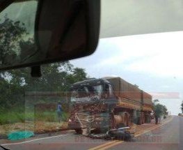 BR-364: Motoqueiro morre ao bater de frente com carreta - VÍDEO