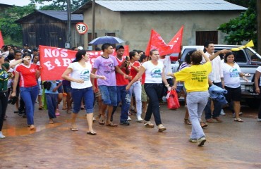 PLEBISCITO - Alunos de Extrema realizam passeata pelo “SIM” 