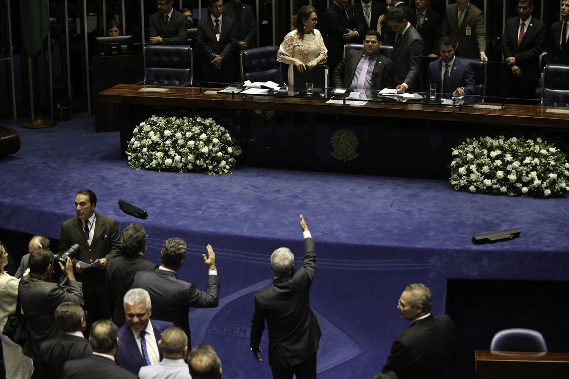 ELEIÇÃO: Senado retoma hoje sessão para escolher presidente da Casa