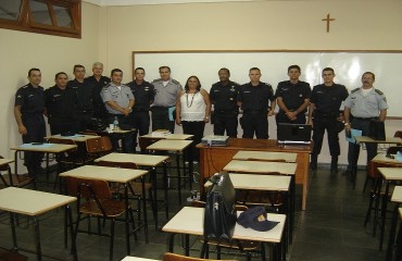 Oficiais da PM participam de curso de gestão em Polícia Comunitária