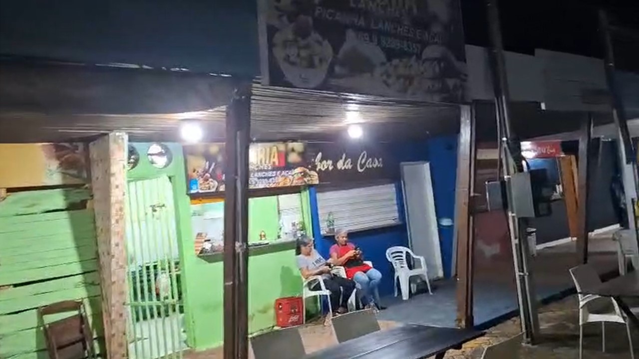 PEDIDO DE PROVIDÊNCIAS: Comerciantes denunciam abandono no Centro Gastronômico do Porto