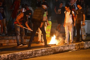 PROTESTO – Manifestação contra Copa do Mundo termina em confronto no Centro da capital – Fotos e Vídeo