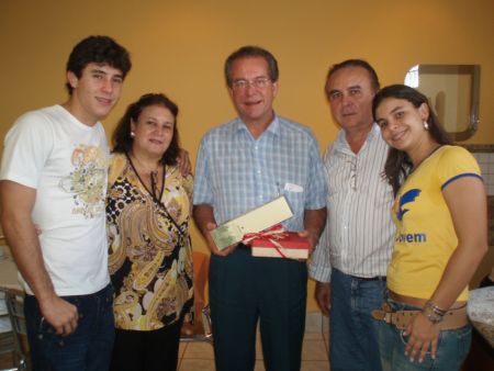 Direção das Faculdades FIMCA homenageia deputado federal José Aníbal com almoço 