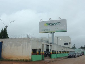 CERTIDÃO NEGATIVA: Detran de RO cobra por taxas que são de graça em outros órgãos