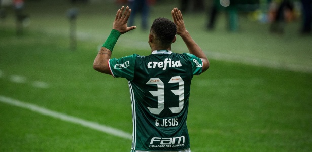 FUTEBOL: Palmeiras leva cerca de R$ 50 mi além do previsto com Jesus, Mina e Guedes