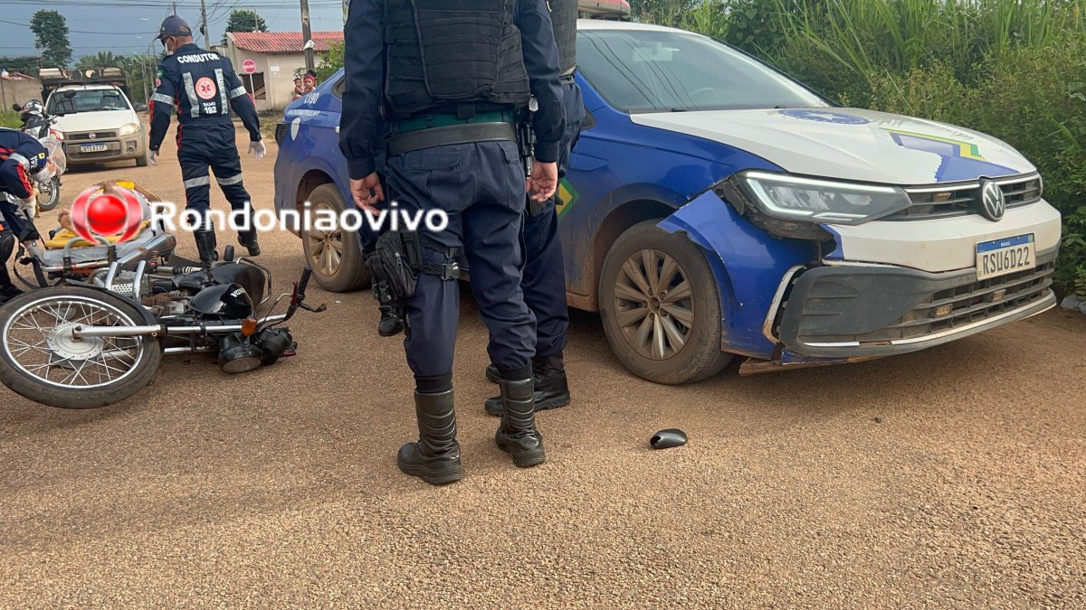 ASSISTA: Acidente envolvendo viatura da PM deixa casal ferido