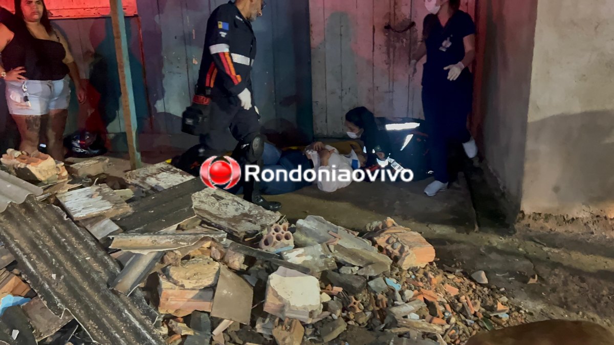 MOTO CB1000: Casal fica em estado grave após passar direto em curva e atingir entulhos