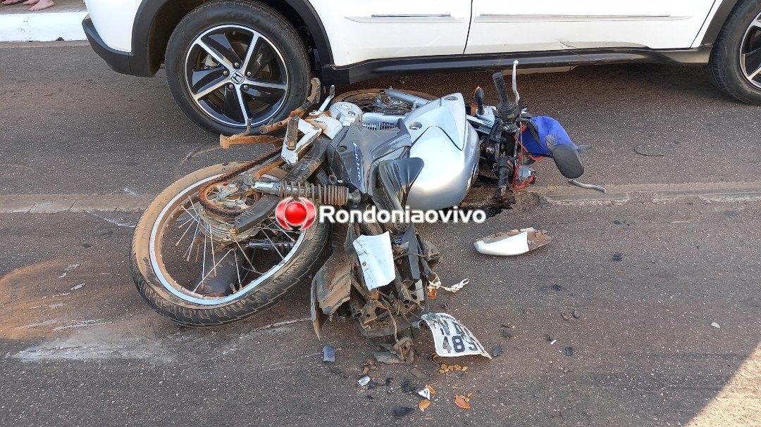 TRÂNSITO MORTAL: Motociclista morre após ser arrastado por carreta na Jorge Teixeira