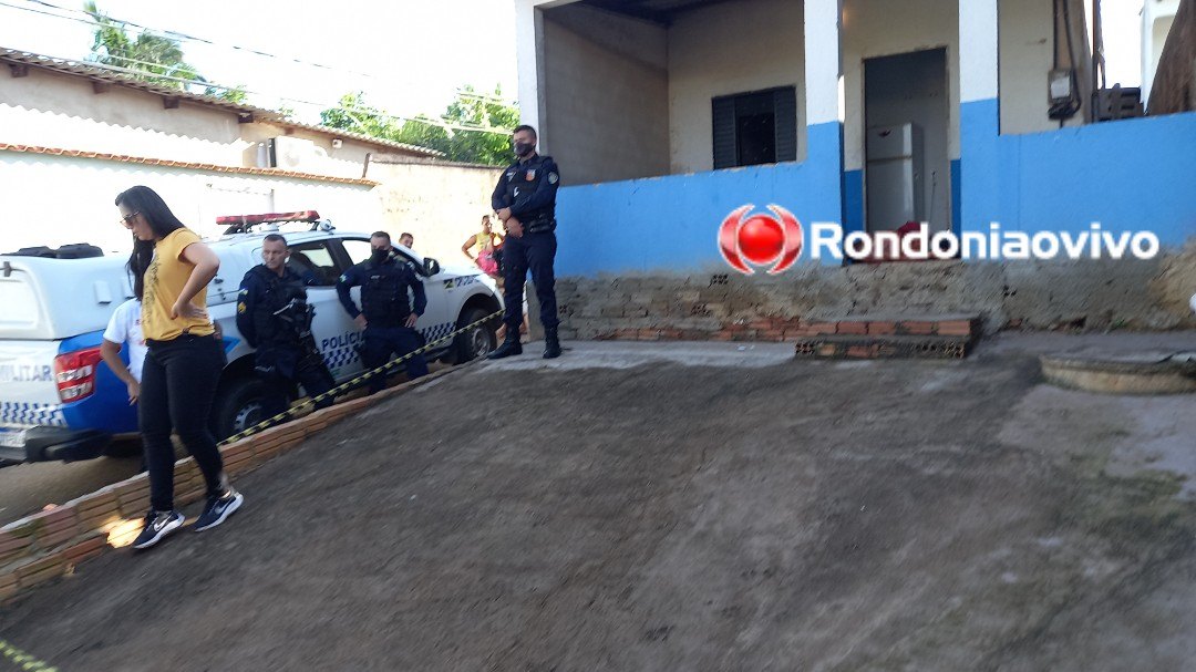VÍDEO: Ex-presidiário é morto com 10 facadas na varanda de residência