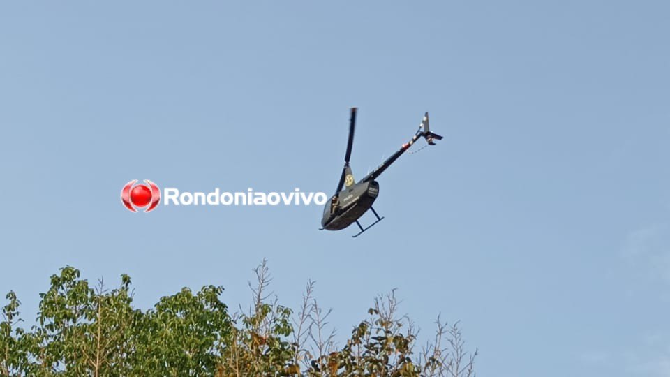 ASSISTA: Helicóptero da PM faz buscas em mata contra ameaçador de mulher