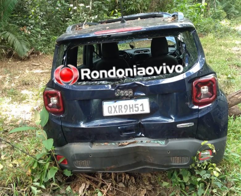 ROUBADO: Jeep Renegade é encontrado sendo 'depenado' em matagal