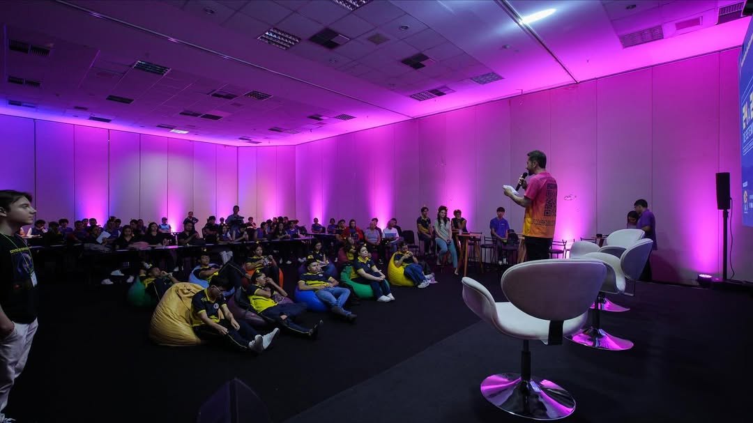TENDÊNCIA DE MERCADO: Feira apresenta novas profissões, oportunidades de carreira, intercâmbio e teste