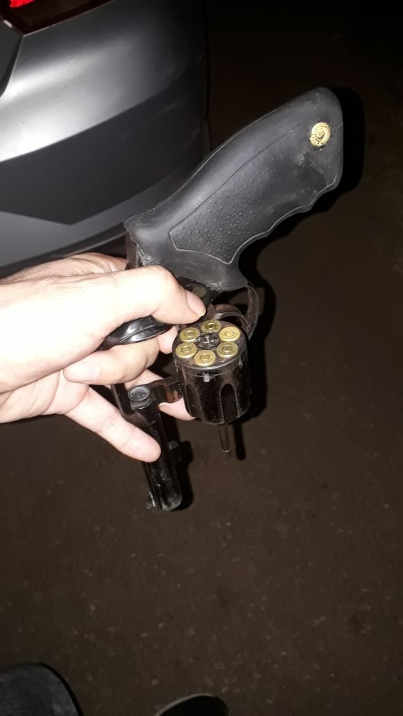 URGENTE: Bandidos são presos após arrastão e perseguição na capital