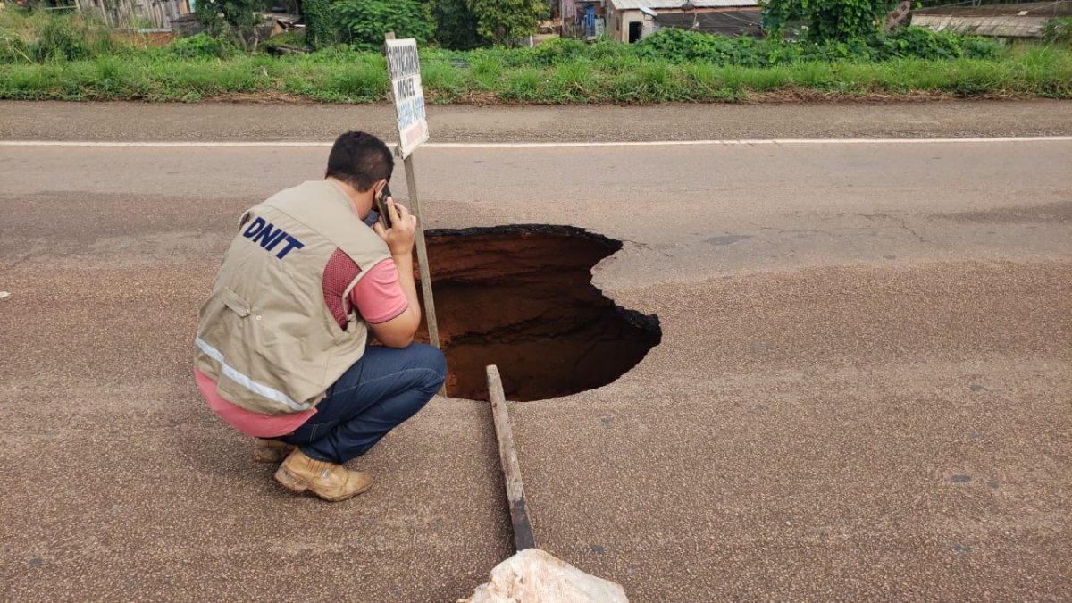 CUIDADO: PRF alerta sobre erosões em trechos da BR-364