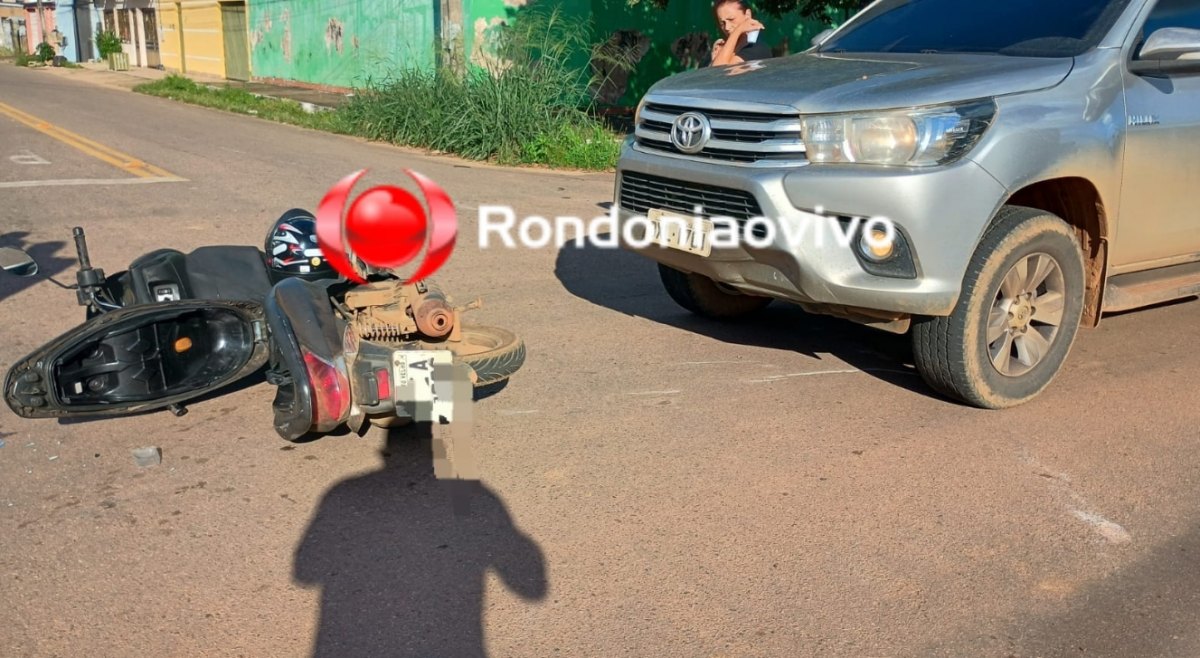 VEJA VÍDEO: Mulher em moto sofre fratura exposta ao avançar preferencial no Centro