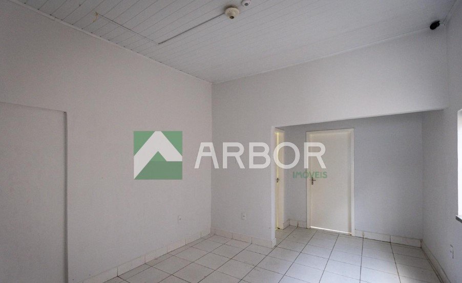 IMÓVEL: Ponto comercial de 122m² pronto para operar no Centro de Porto Velho